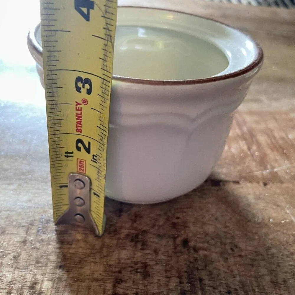 Ceramic Beige & Brow Sugar Dish w/ Lid. Stoneware